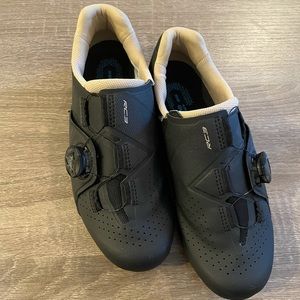 Black Women’s Shimano RC3 Cycling Shoes